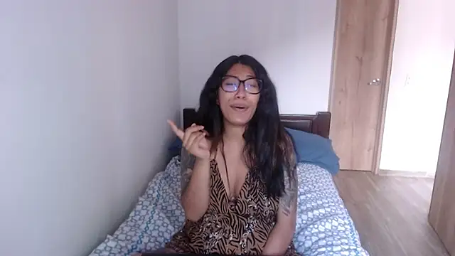 sofia rosse4 online show from 24, 2, 2025