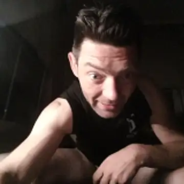 corty83 online show from 28, 4, 2026