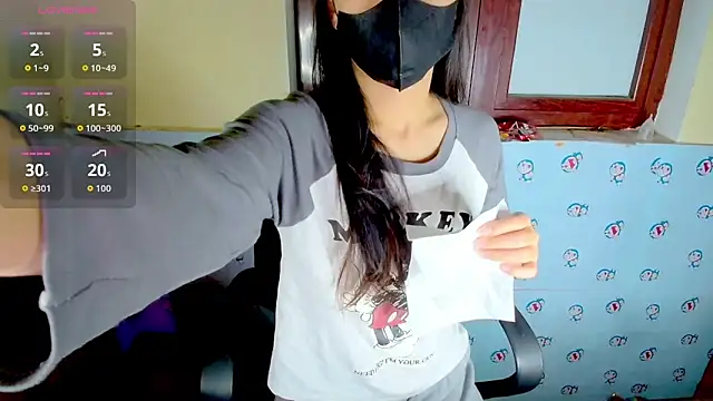   Saphia   online show from 3, 11, 2025