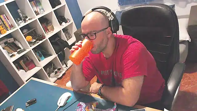 Snapshot of ravingr4d4 chatting on 13, 10, 2025 ravingr4d4 online show from 13, 10, 2025