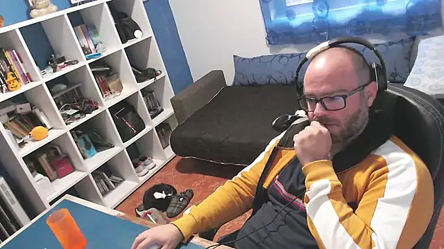 Snapshot of ravingr4d4 chatting on 25, 10, 2025 ravingr4d4 online show from 25, 10, 2025