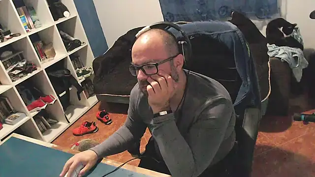 Snapshot of ravingr4d4 chatting on 29, 10, 2025 ravingr4d4 online show from 29, 10, 2025