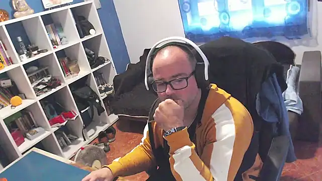 Snapshot of ravingr4d4 chatting on 2, 11, 2025 ravingr4d4 online show from 2, 11, 2025