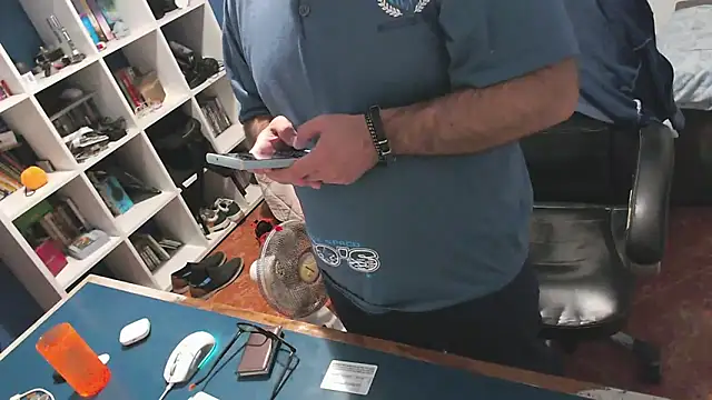 Snapshot of ravingr4d4 chatting on 8, 11, 2025 ravingr4d4 online show from 8, 11, 2025