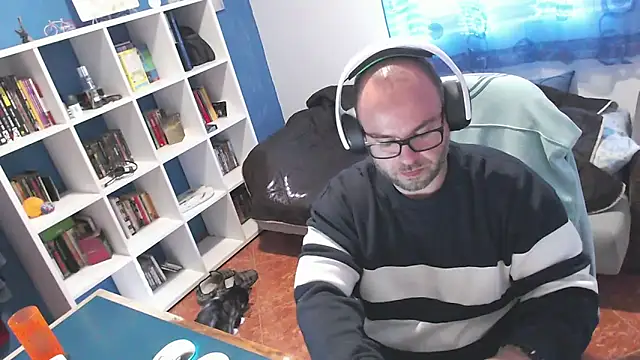 Snapshot of ravingr4d4 chatting on 10, 11, 2025 ravingr4d4 online show from 10, 11, 2025