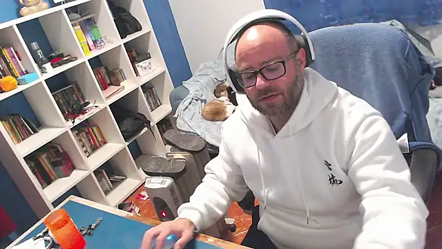 ravingr4d4 online show from 5, 1, 2026