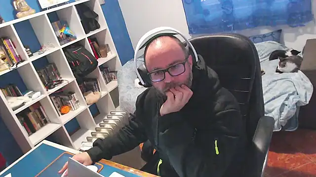 ravingr4d4 online show from 18, 2, 2026