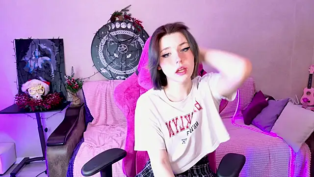 Alisa Black Star online show from 18, 1, 2025