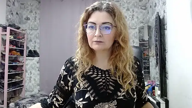 Helen1974 online show from 9, 1, 2025