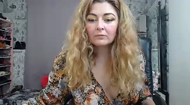 Helen1974 online show from 5, 2, 2025