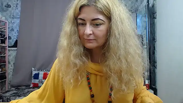 Helen1974 online show from 7, 10, 2025