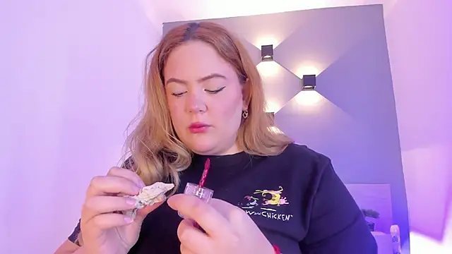 Snapshot of sophiarossee_ chatting on 24, 1, 2025 sophiarossee online show from 24, 1, 2025