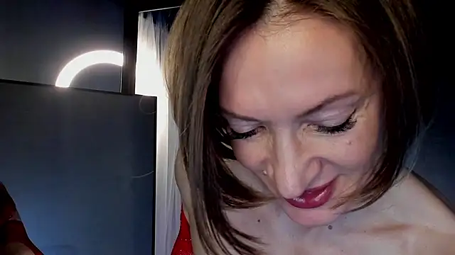 Snapshot of Dorothy_Meyer chatting on 8, 3, 2025 Dorothy Meyer online show from 8, 3, 2025