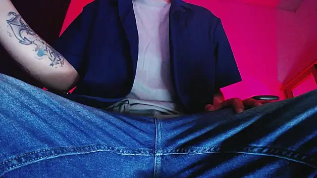 Snapshot of zacwatson_ chatting on 17, 1, 2026 zacwatson online show from 17, 1, 2026