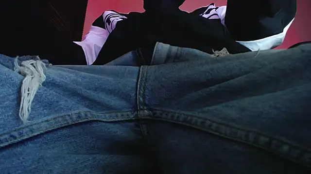 Snapshot of zacwatson_ chatting on 12, 2, 2026 zacwatson online show from 12, 2, 2026