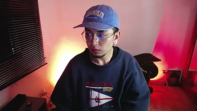 Snapshot of zacwatson_ chatting on 14, 2, 2026 zacwatson online show from 14, 2, 2026