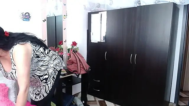 CristialJones  online show from 29, 9, 2025