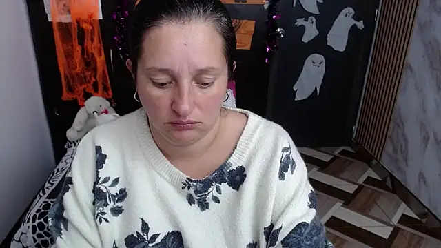 CristialJones  online show from 29, 10, 2025