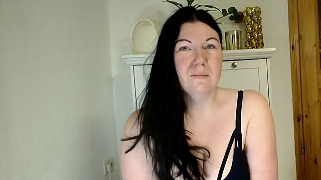 p6w official online show from 10, 3, 2026