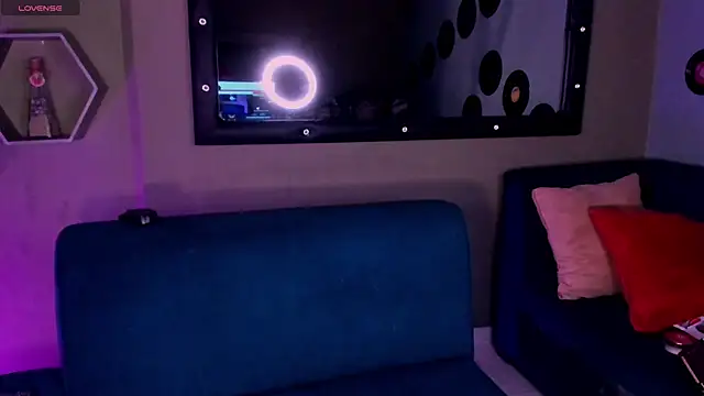 Sussy Bell01 online show from 13, 2, 2025