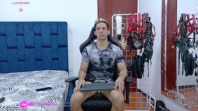 JoseRumbero26 online show from 13, 11, 2025