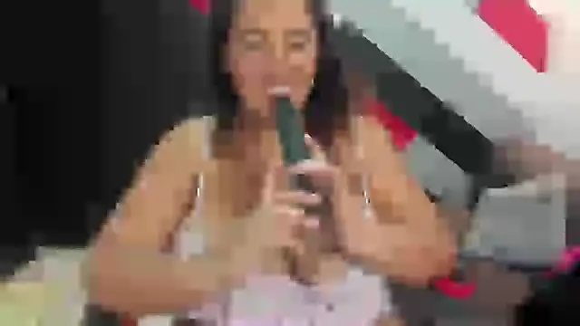 Snapshot of I_am_yours- chatting on 7, 2, 2025 I am yours- online show from 7, 2, 2025
