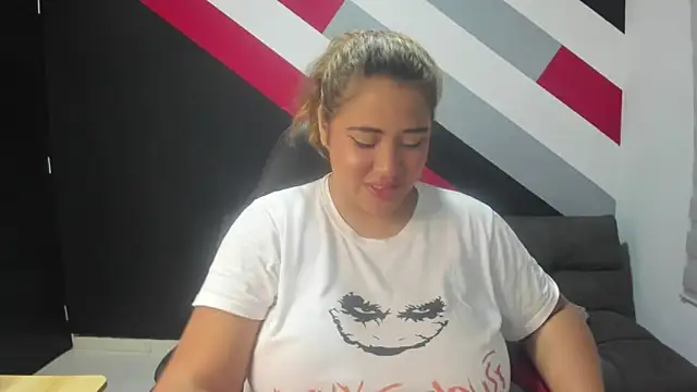 Snapshot of I_am_yours- chatting on 22, 3, 2025 I am yours- online show from 22, 3, 2025