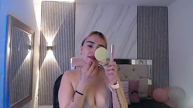 Snapshot of ashley__tylor chatting on 15, 5, 2026 ashley tylor online show from 15, 5, 2026