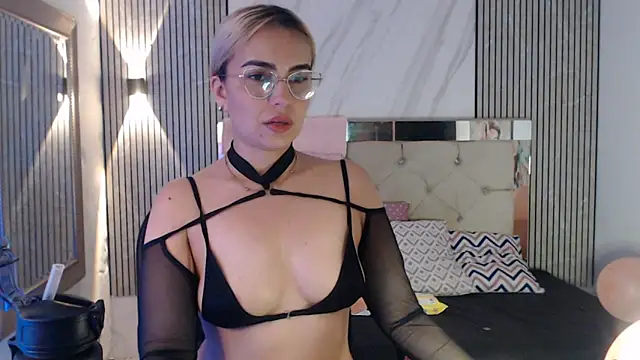 Snapshot of ashley__tylor chatting on 17, 5, 2026 ashley tylor online show from 17, 5, 2026