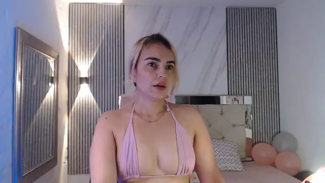 Snapshot of ashley__tylor chatting on 18, 5, 2026 ashley tylor online show from 18, 5, 2026