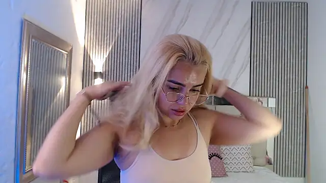 Snapshot of ashley__tylor chatting on 9, 6, 2026 ashley tylor online show from 9, 6, 2026
