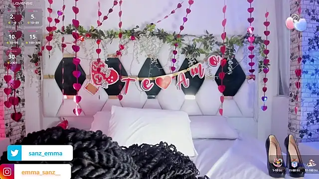 EmmaSanzz  online show from 13, 2, 2025