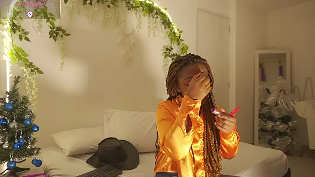 EmmaSanzz  online show from 29, 11, 2025