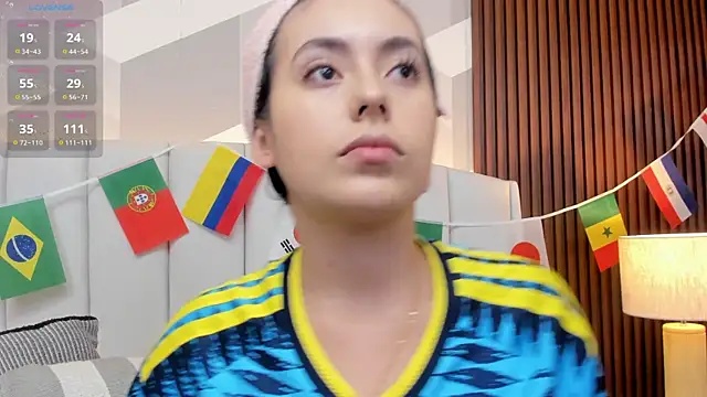 Snapshot of Julietasantos__ chatting on 12, 6, 2026 Julietasantos online show from 12, 6, 2026