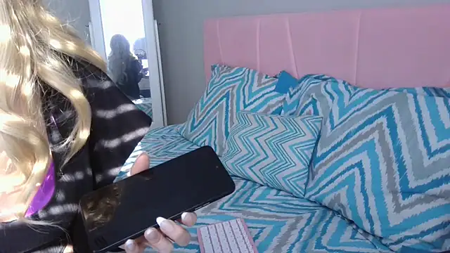 Wishgoddes online show from 12, 1, 2026