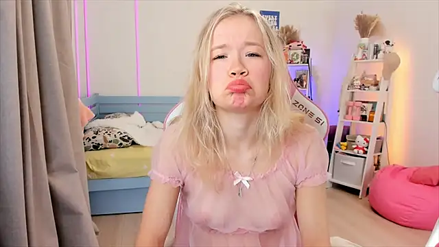 Lily Young online show from 29, 11, 2025