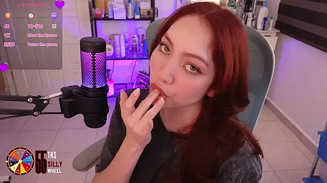 LilyVelvett online show from 6, 2, 2026