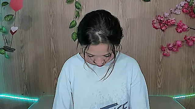 Snapshot of jenelotizz06 chatting on 14, 9, 2025 jenelotizz06 online show from 14, 9, 2025