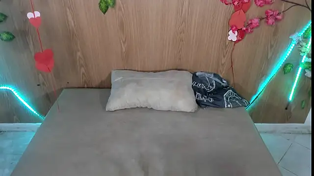 jenelotizz06 online show from 18, 10, 2025