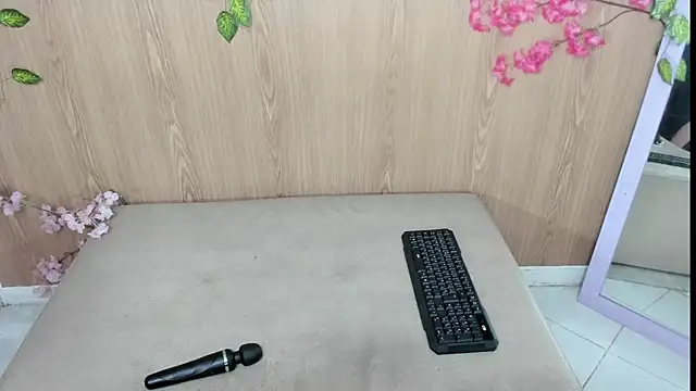 Snapshot of jenelotizz06 chatting on 4, 5, 2026 jenelotizz06 online show from 4, 5, 2026