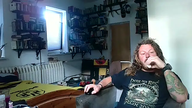 Snapshot of sunr1sa chatting on 24, 7, 2026 sunr1sa online show from 24, 7, 2026