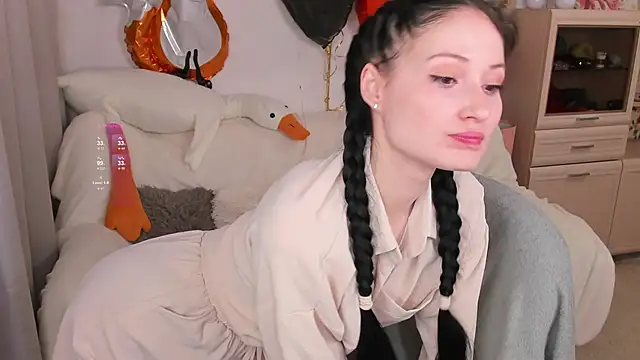 LisaMooore online show from 19, 12, 2025