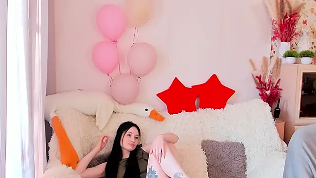 LisaMooore online show from 6, 3, 2026