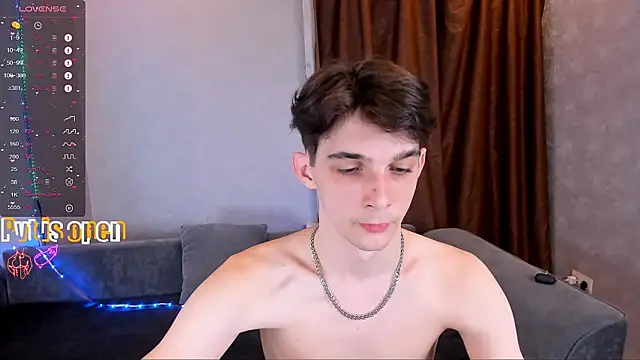 Aaron Boom online show from 17, 4, 2026