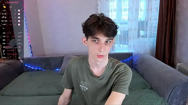 Aaron Boom online show from 26, 4, 2026