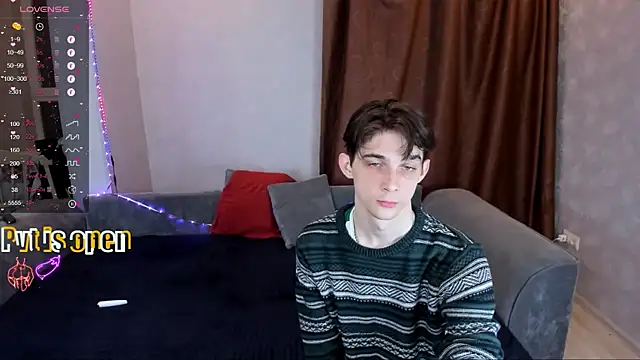 Snapshot of Aaron_Boom chatting on 15, 5, 2026 Aaron Boom online show from 15, 5, 2026