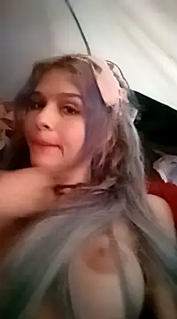 Snapshot of KeylacabreraC chatting on 28, 2, 2025 KeylacabreraC online show from 28, 2, 2025