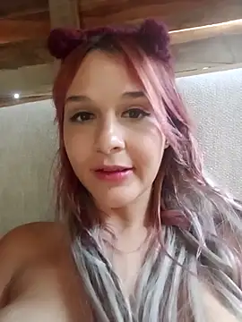 Snapshot of KeylacabreraC chatting on 1, 11, 2025 KeylacabreraC online show from 1, 11, 2025