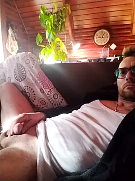 tomee83 online show from 11, 10, 2025