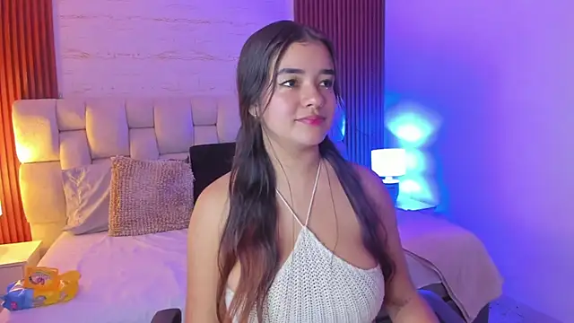 SophiaWylde online show from 6, 3, 2025